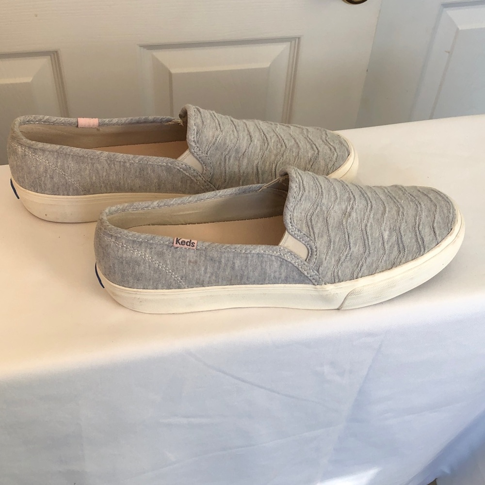 Keds Light Gray Textured Slip-Ons